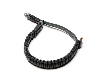 Leica Paracord Strap created by COOPH, black/red | Leica Camera JP